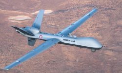 الدفاعات الجوية اليمنية تُسقط طائرة أمريكية مسيّرة في أجواء الجوف